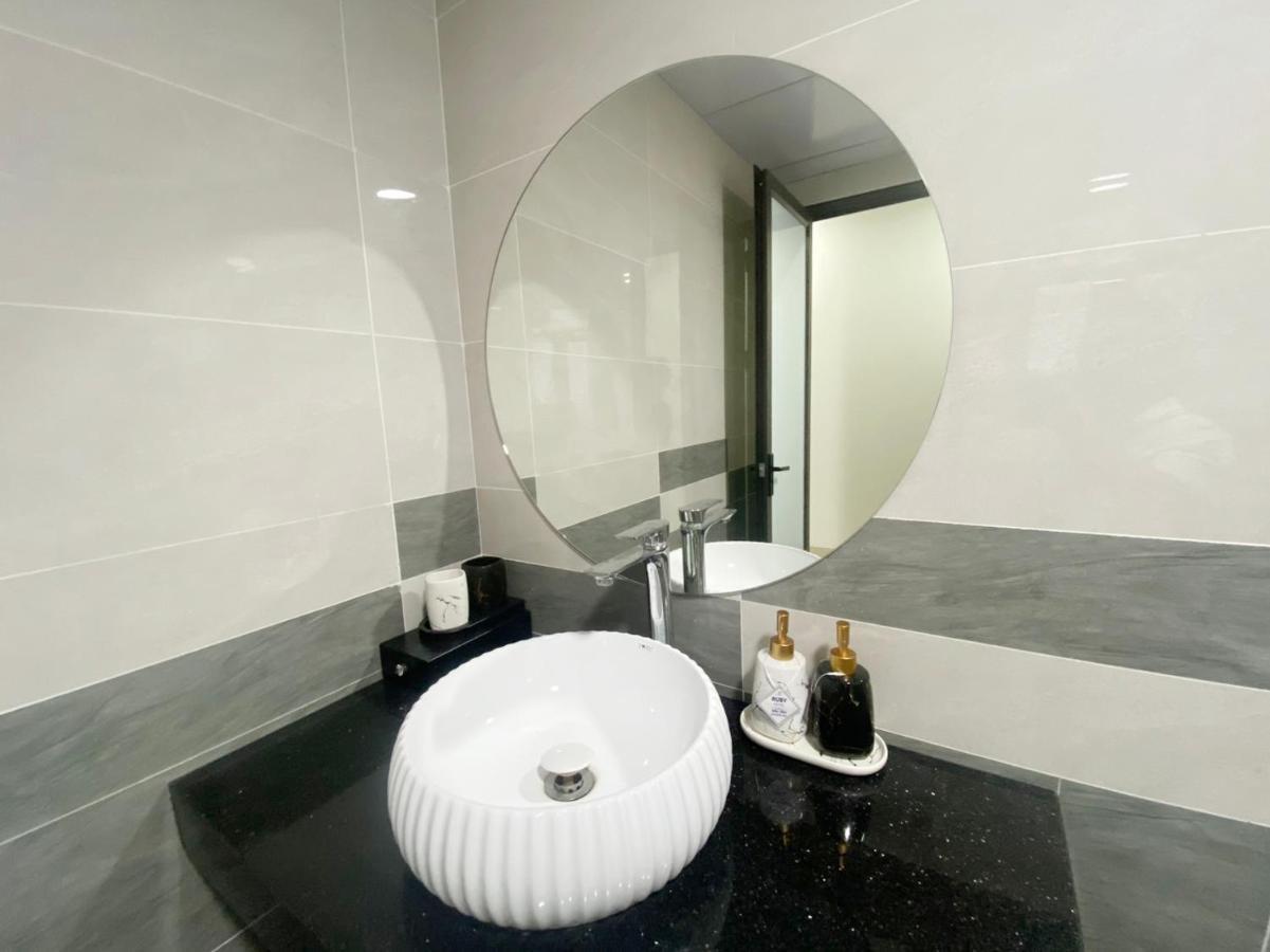 Ruby Hotel - Gan Trung Tam Khao Thi Dhtn Thái Nguyên Esterno foto